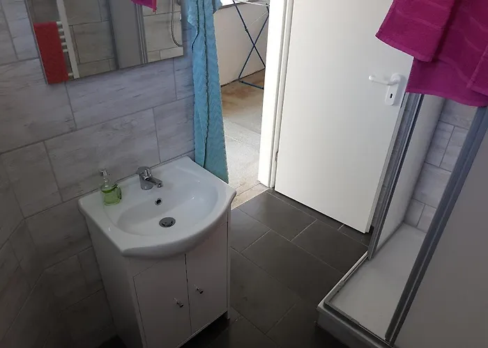 Einraum-ferienwohnung 46m2 Eisenhuettenstadt-diehlo